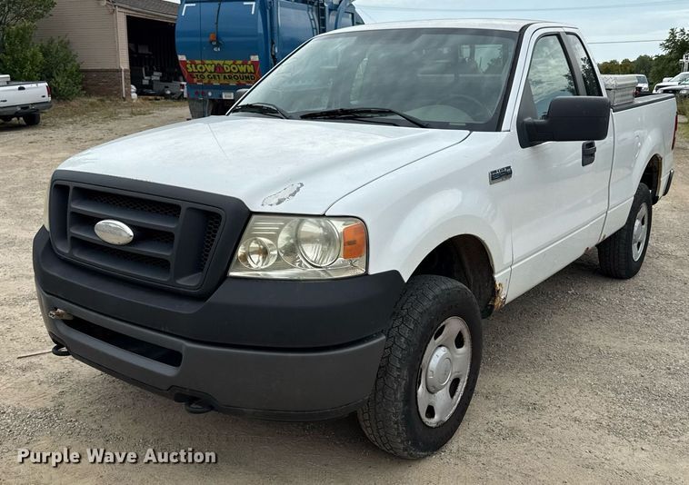2008 Ford F150 pickup truck - ED4310