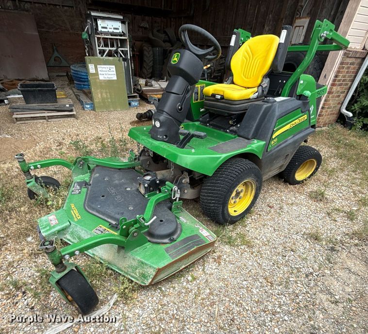 John Deere 1570 ZTR lawn mower - ED4314