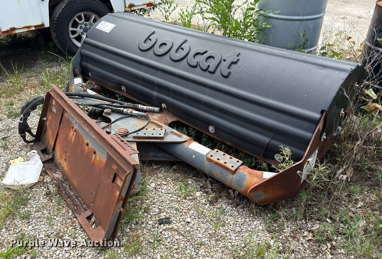 Bobcat skid steer broom - ED4317