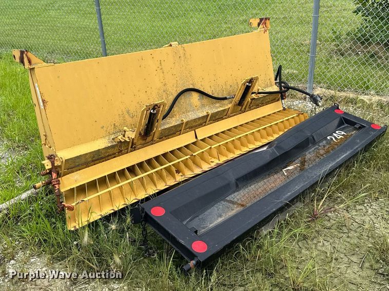 End gate spreader - EM2161