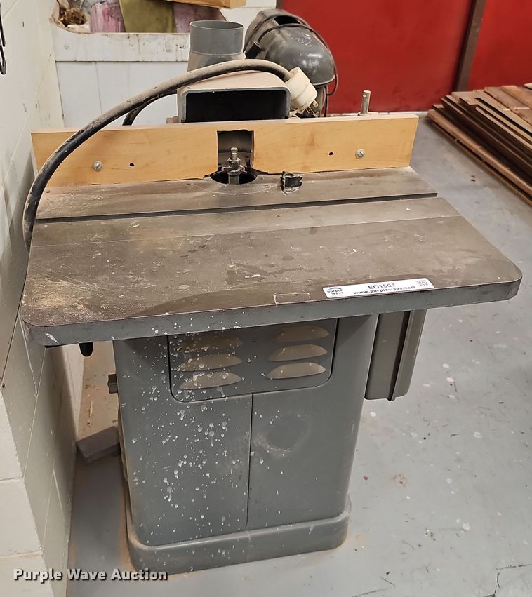 Rockwell International 43-361 router - EO1504