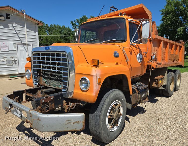 1985 Ford LT8000 dump truck - ER5451