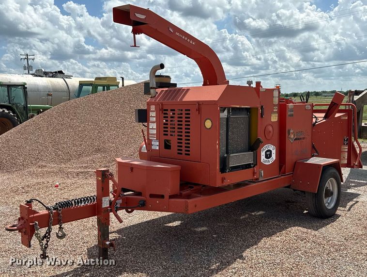 2016 Morbark Beever M18R wood chipper - HI9306