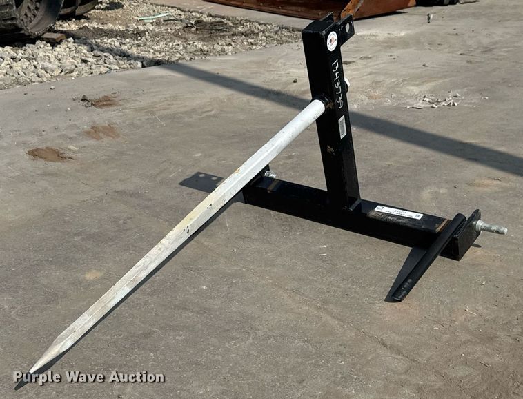 Tri-L 3PTW-2200 bale spear - DY0327