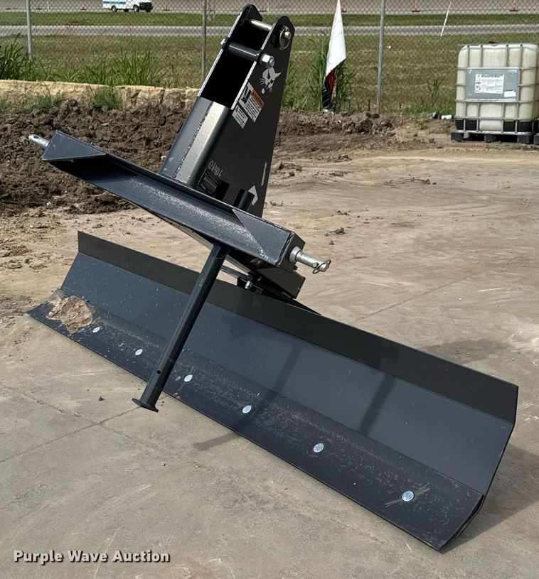 Bobcat Angle Blade 84 three point blade - DY0331