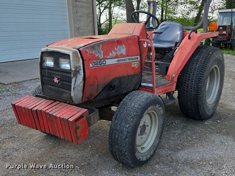 1994 Massey Ferguson 1260 MFWD tractor - EN3655