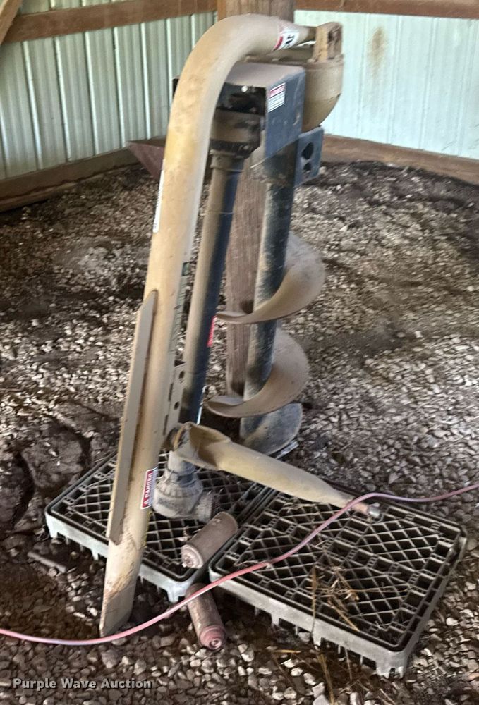 Land Pride post hole digger - ER2131