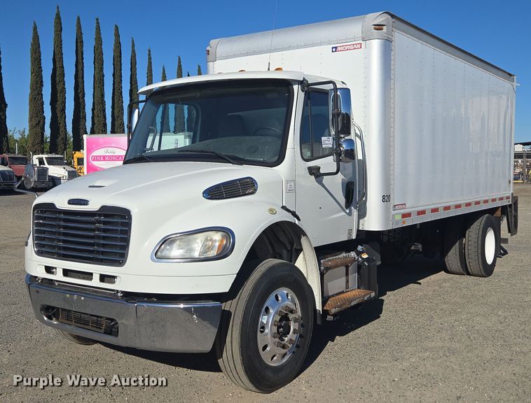 2014 Freightliner Business Class M2 box truck - DH8684