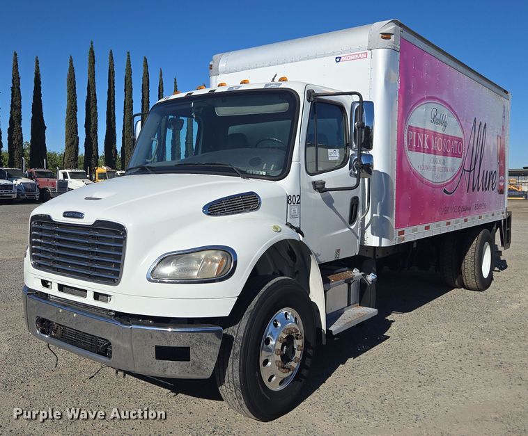 2013 Freightliner Business Class M2 box truck - DH8685
