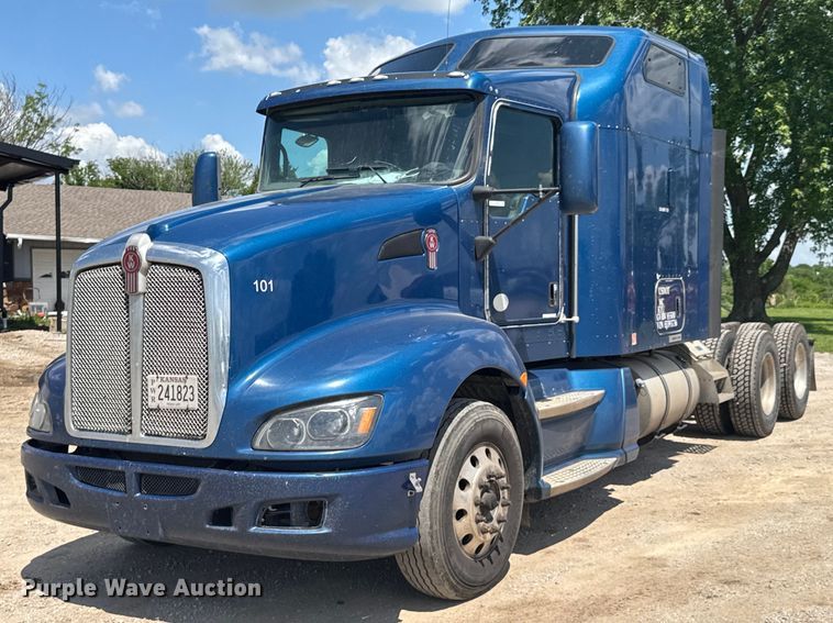 2014 Kenworth T660 semi truck - DU9064