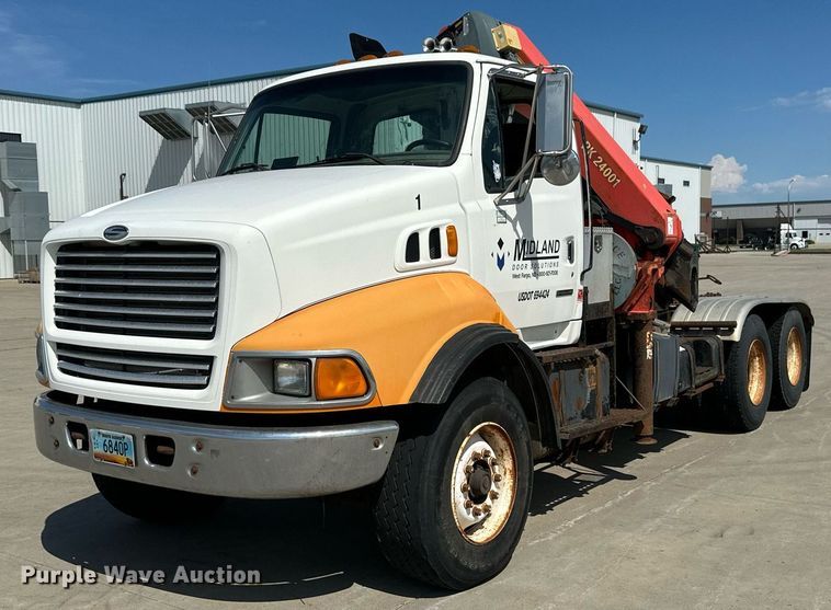1999 Sterling A-Line crane truck - EB2751