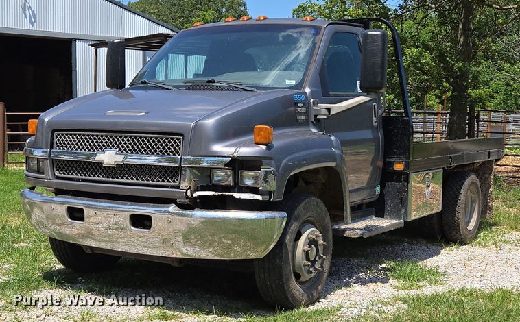 2006 Chevrolet C4500 flatbed truck - ED2135