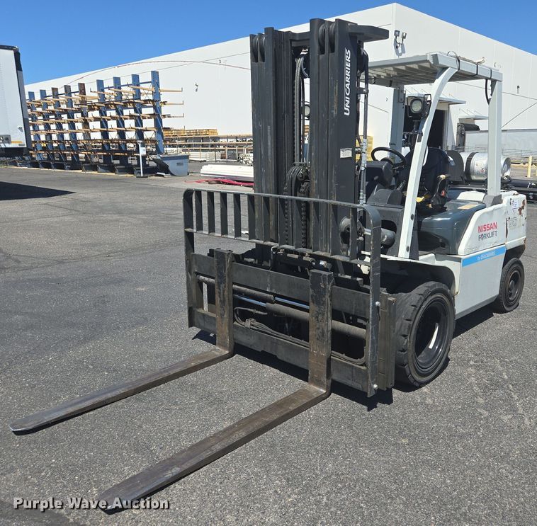2015 Nissan PF110YLP forklift - DT7244