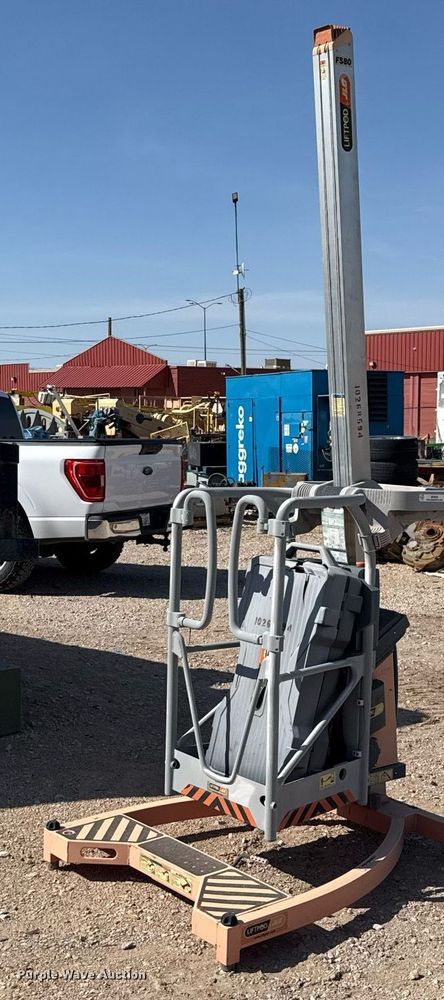 JLG Scissor or Vertical Lift For Sale Near Casa Grande, Arizona
