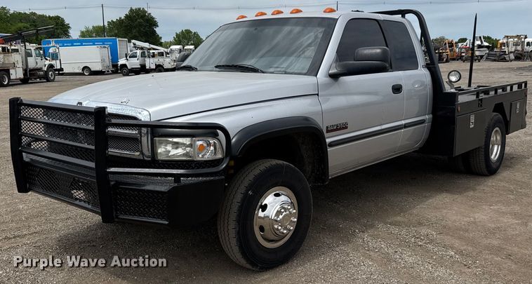 2001 Dodge Ram 3500 Quad Cab bale bed pickup truck - DY0017
