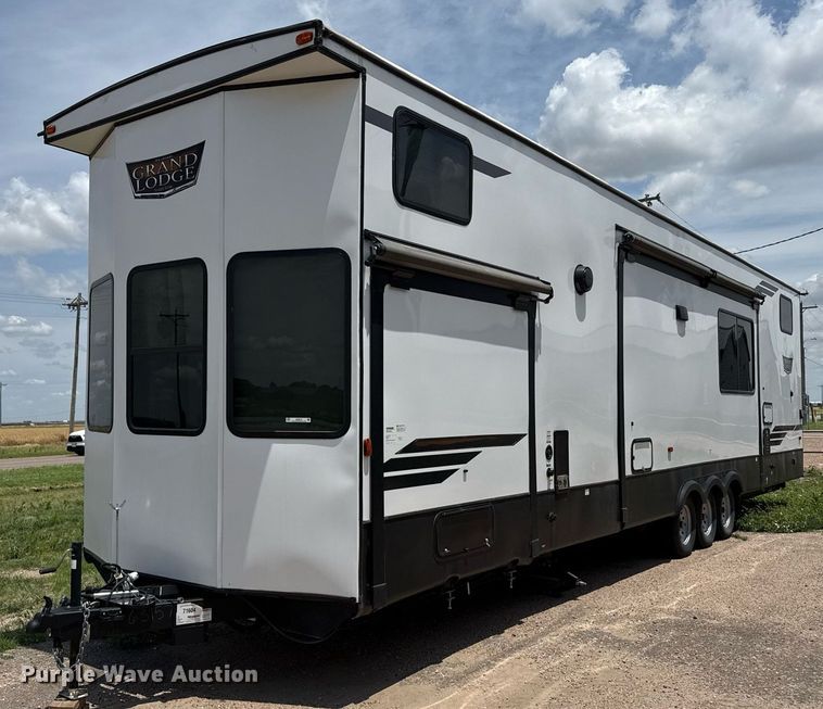 2024 Forest River Wildwood Grand Lodge camper - DZ8619
