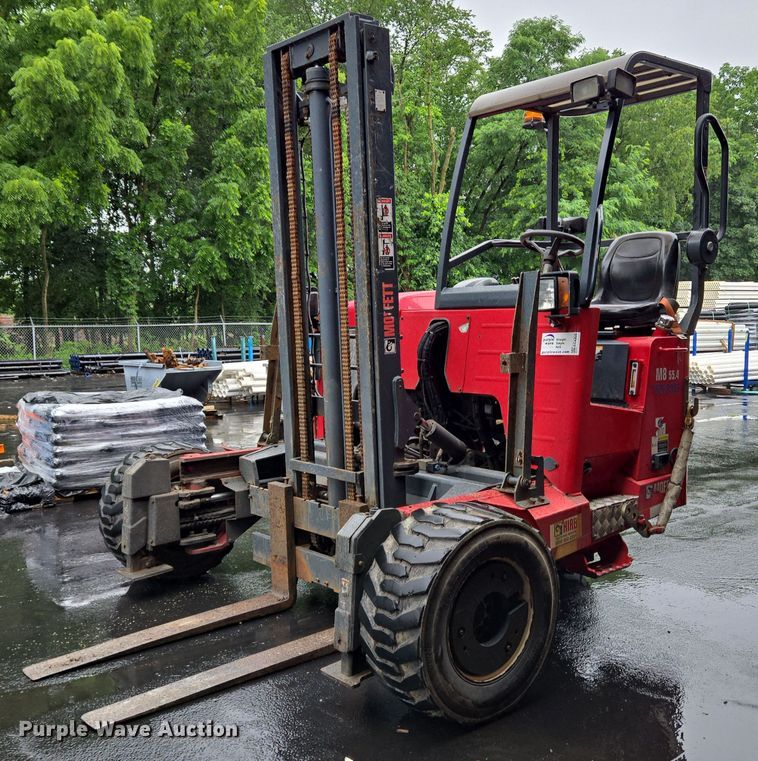2015 Moffett M8 55.4 forklift - EC4309