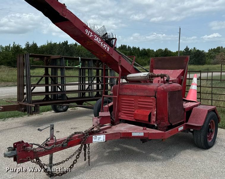 1979 Olathe Manufacturing Inc wood chipper - ED4325