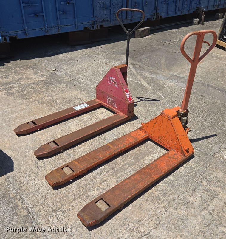 (2) pallet jacks - EF1713