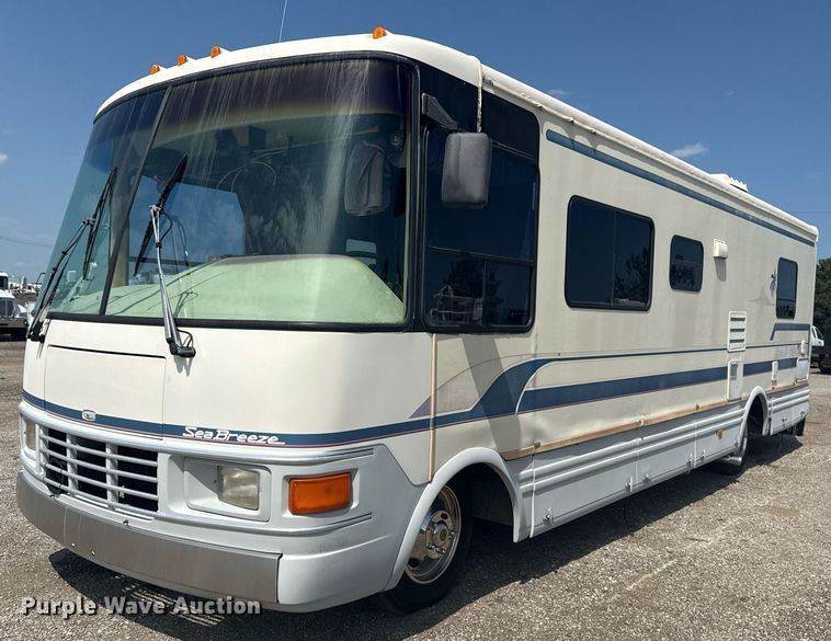 1994 SeaBreeze Chevrolet P30 RV - EG6019