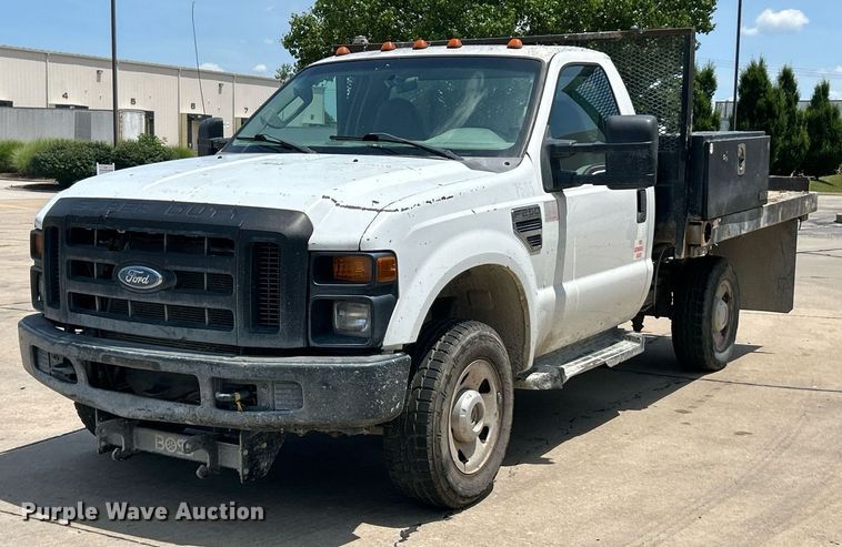 2008 Ford F250 Super Duty XL  flatbed pickup truck - EK8336
