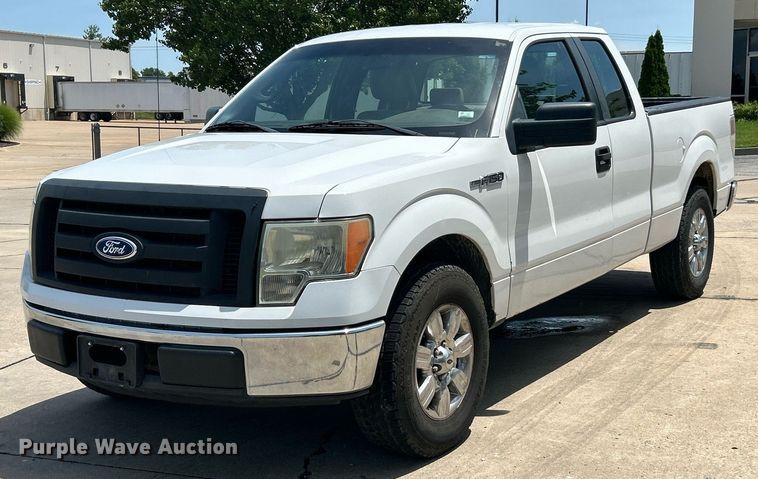 2009 Ford F150 XL SuperCab pickup truck - EK8339