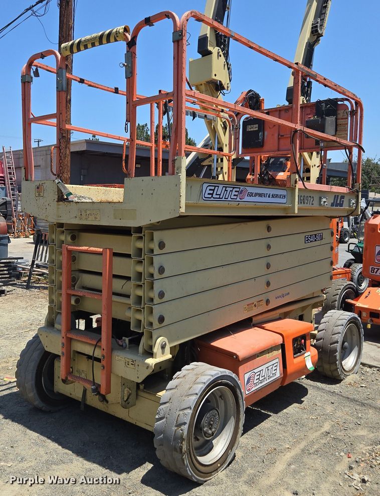 2010 JLG 4069LE scissor lift - EL6062