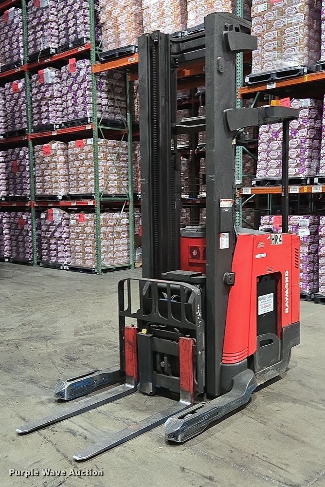 Raymond 750 DR32TT reach truck - EN2009