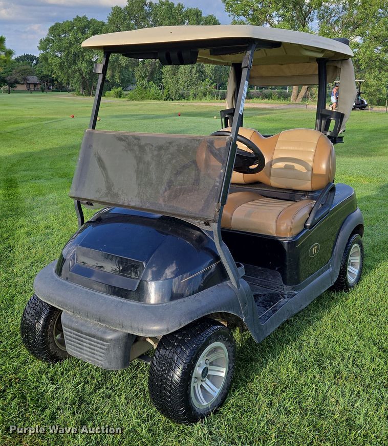 2017 Club Car golf cart - EN8261