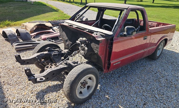 1995 Chevrolet S10 pickup truck - EO4526