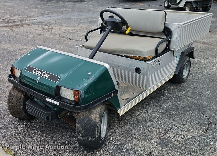 2013 Club Car Turf 2 Plus golf cart - EO4547