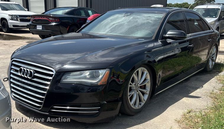 2012 Audi A8 Quattro  - EQ4044