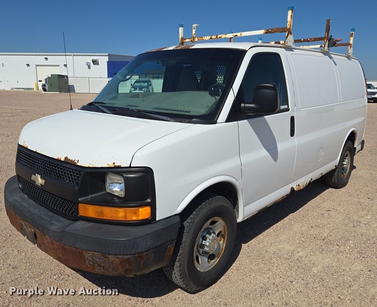 2008 Chevrolet Express 2500 van - ER5444