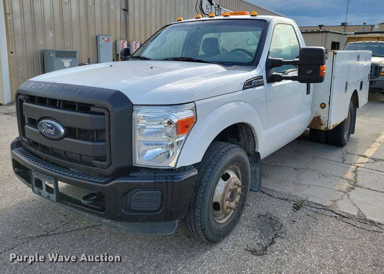 2012 Ford F350 utility bed pickup truck - DX7151