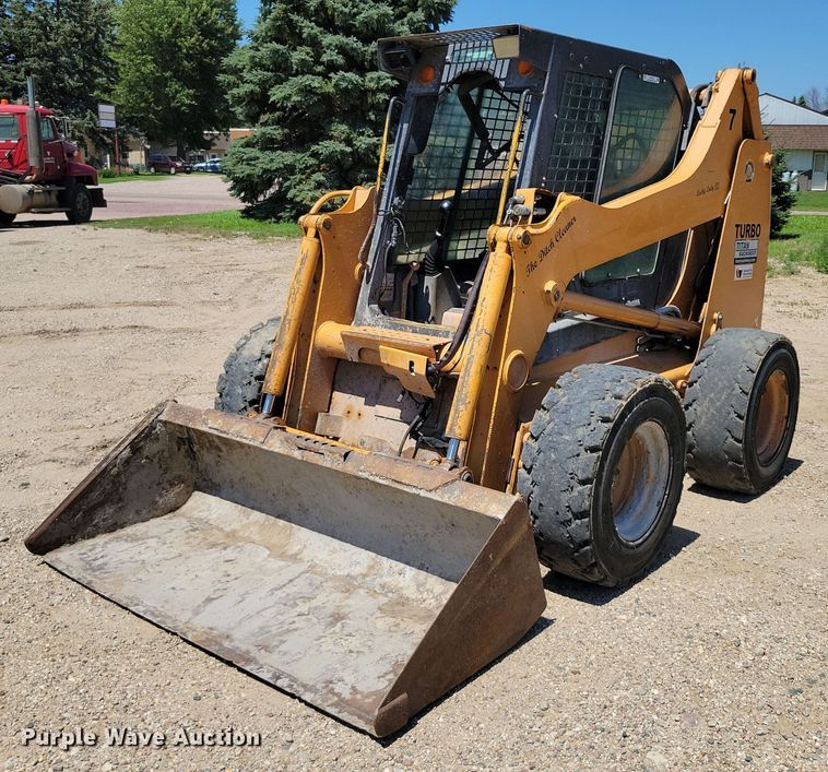 Case 465 skid steer loader - DX7158