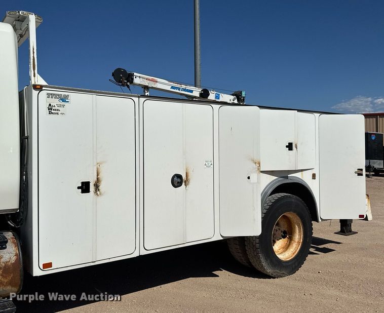 Titan service truck bed - DY0314