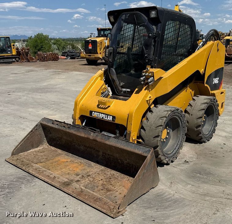 2012 Caterpillar 246C skid steer loader - DZ8681