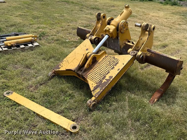 Caterpillar  D6N  ripper - DZ8699