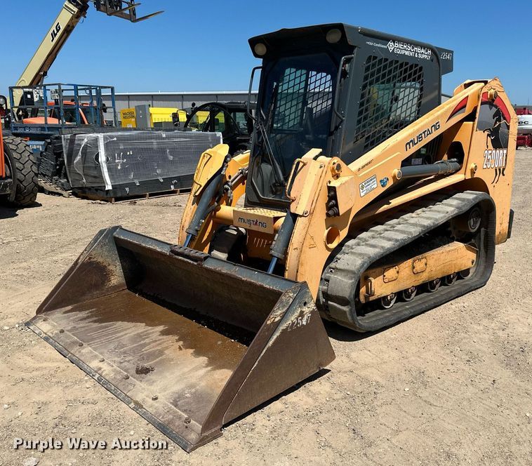 2014 Mustang 2500RT tracked skid steer loader - EB2724
