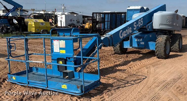 2007 Genie S-65  boom lift - ED5790