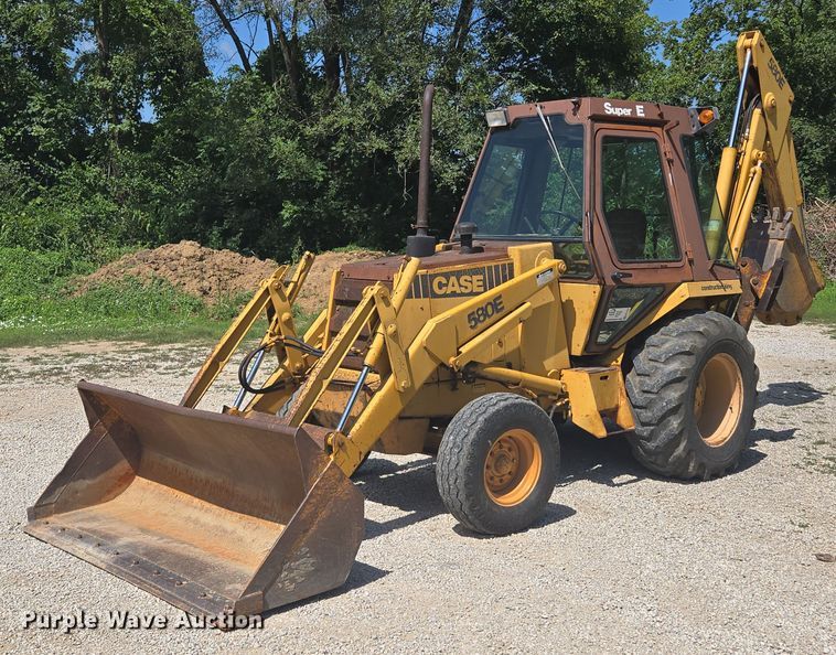 1984 Case  580E backhoe - EF1772