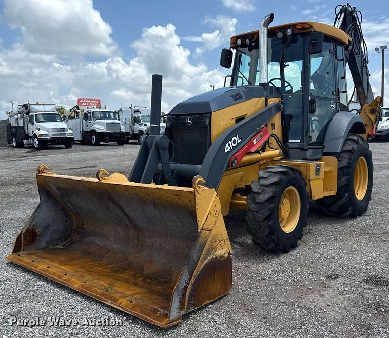 2015 John Deere 410L backhoe - EG5983
