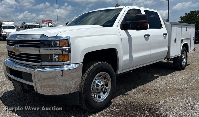 2015 Chevrolet Silverado 3500HD Crew Cab utility bed pickup truck - EG5999