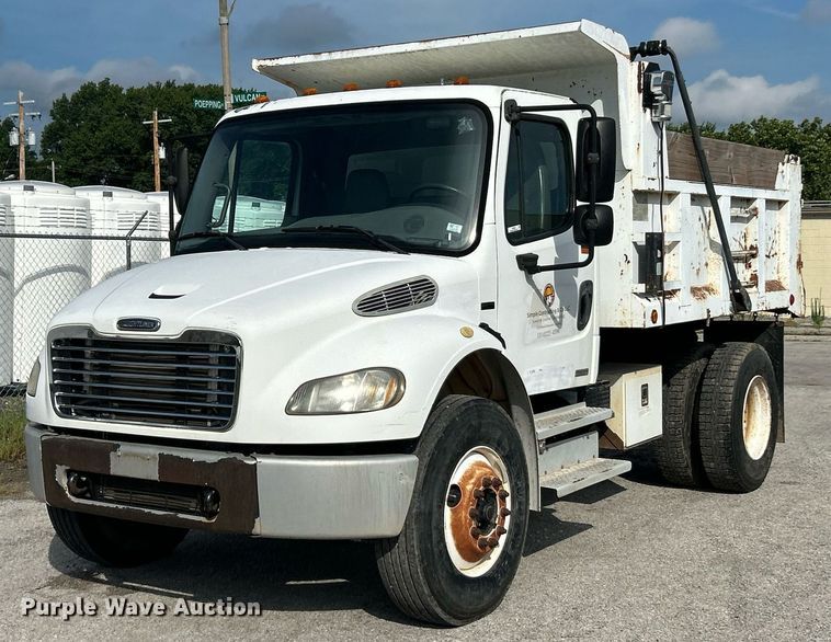 2003 Freightliner Business Class M2 dump truck - EK8358