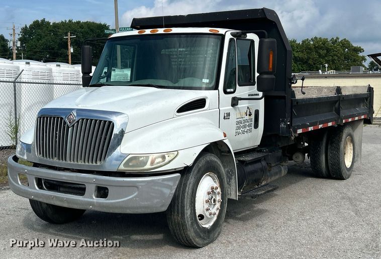 2004 International MA025 dump truck - EK8360