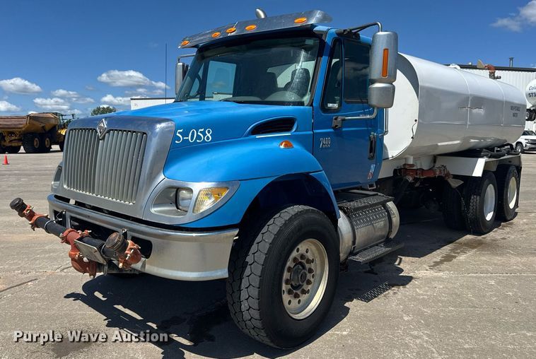 2007 International 7400 SBA 6X4 water truck - EN4626