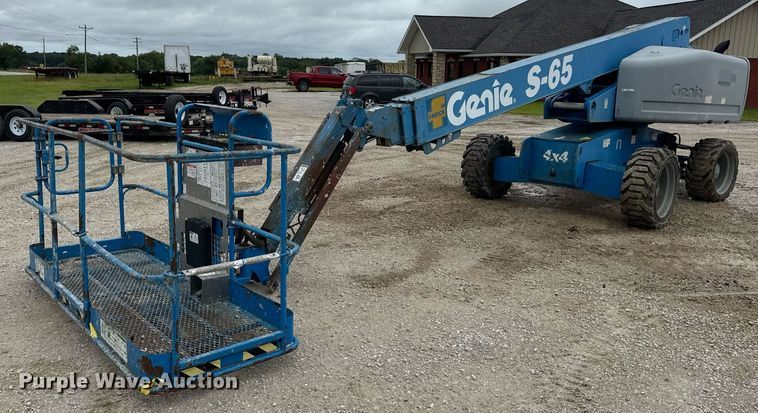 2013 Genie S-65 boom lift - EN4676