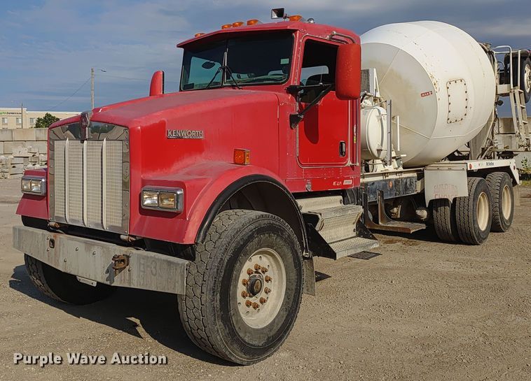 2003 Kenworth W900 ready mix truck - ER2154