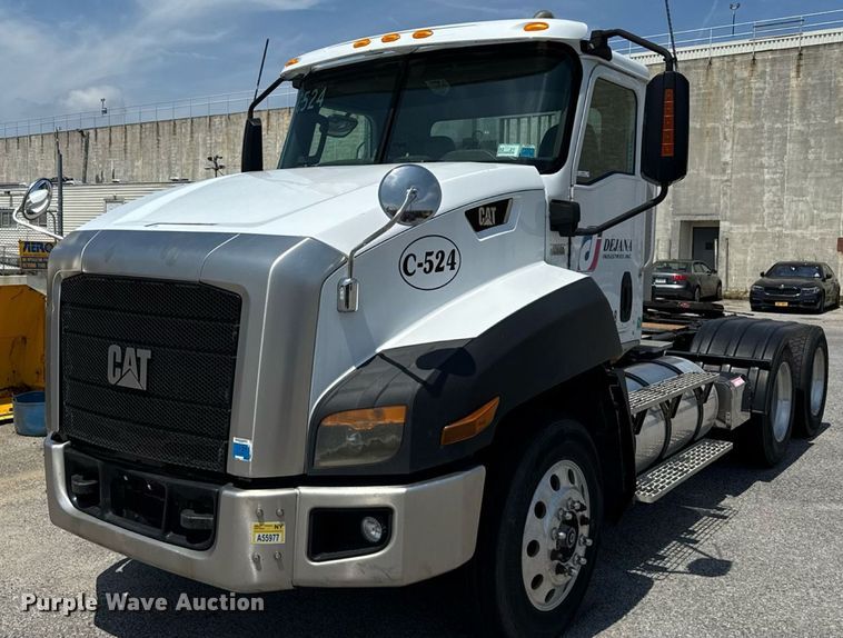 2013 Caterpillar CT660S semi truck - MZ9406