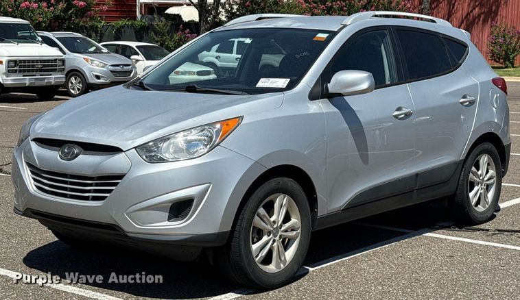 2011 Hyundai Tucson SUV - DO7185